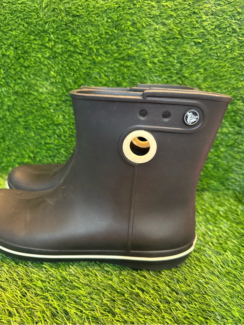 Crocs women jaunt shorty black Rain Boots - Lightweight Waterproof Style W10